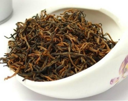 Rasakan keanggunan Feibai Anji white tea Golden bud - Golden Peony Tea