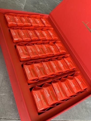 Pembeli B2B Teh Dahongpao Favorit dengan Penyimpanan Dingin - Rasa yang Kaya dan Kompleks